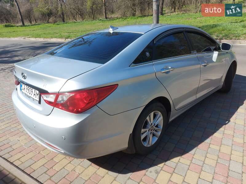 Седан Hyundai Sonata 2012 в Черкасах