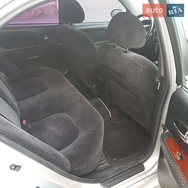 Седан Hyundai Sonata 2004 в Миколаєві