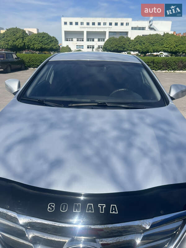 Седан Hyundai Sonata 2011 в Сумах