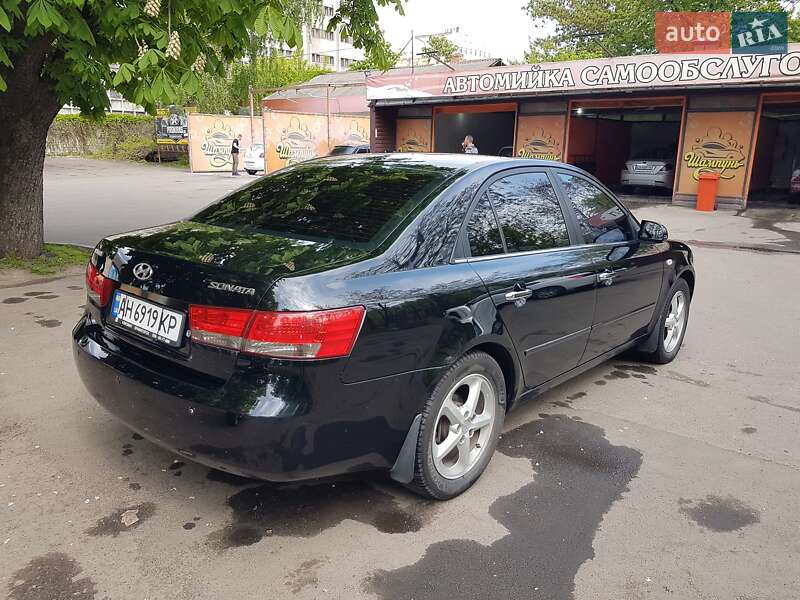 Седан Hyundai Sonata 2006 в Ужгороде