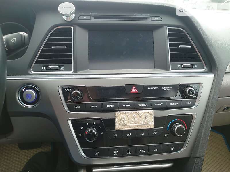 Седан Hyundai Sonata 2016 в Киеве
