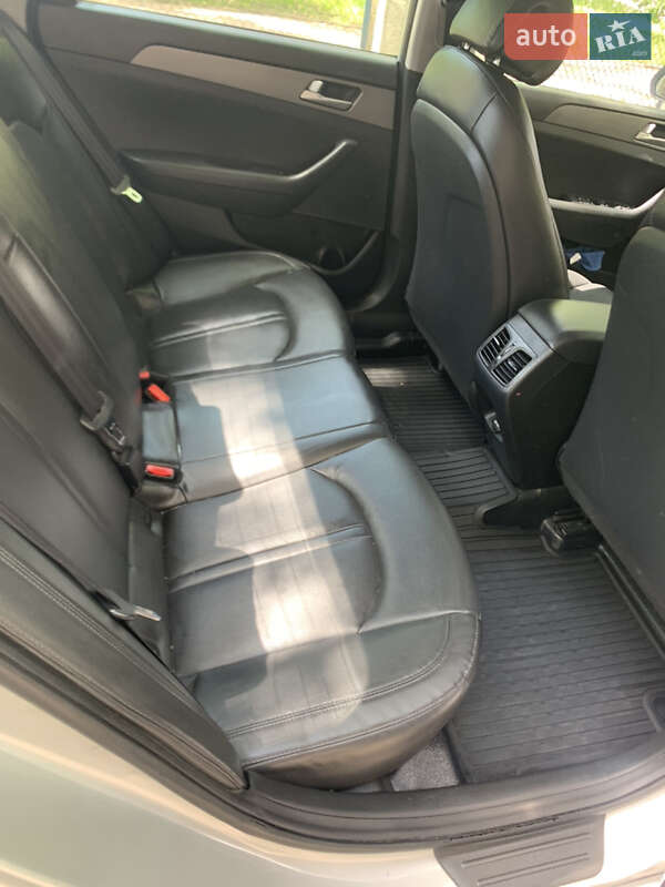 Седан Hyundai Sonata 2015 в Киеве