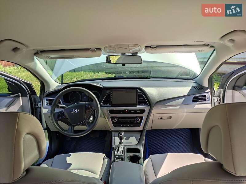 Седан Hyundai Sonata 2017 в Каменец-Подольском