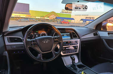 Седан Hyundai Sonata 2015 в 
