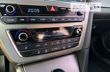 Седан Hyundai Sonata 2015 в 