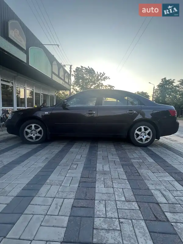 Hyundai Sonata 2006 VIN KMHEU41VP7A285638 фото оголошення 2 з 42