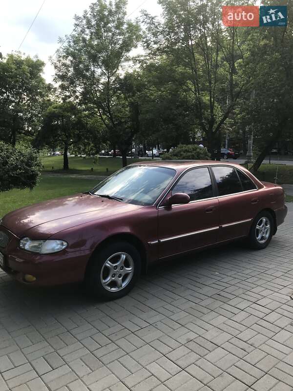 Седан Hyundai Sonata 1996 в Києві