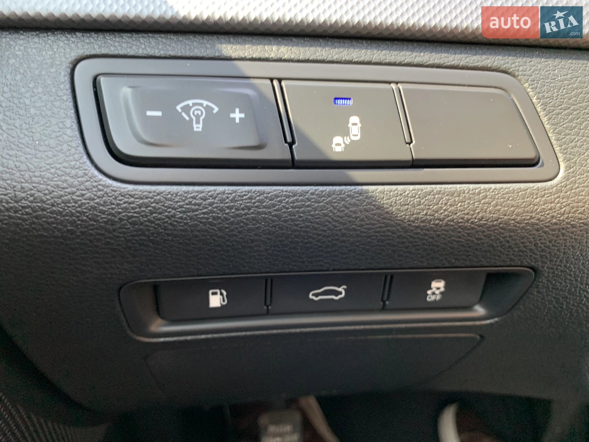 2018 Hyundai Sonata - мініатюра 19