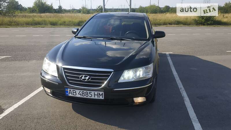 Седан Hyundai Sonata 2008 в Ладыжине