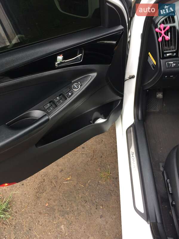 Седан Hyundai Sonata 2011 в Полтаві