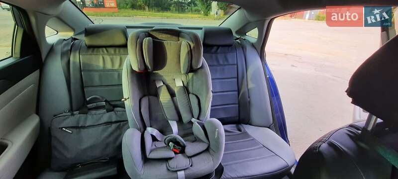 Седан Hyundai Sonata 2015 в Кривом Роге