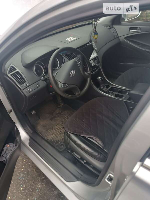Седан Hyundai Sonata 2013 в Запорожье