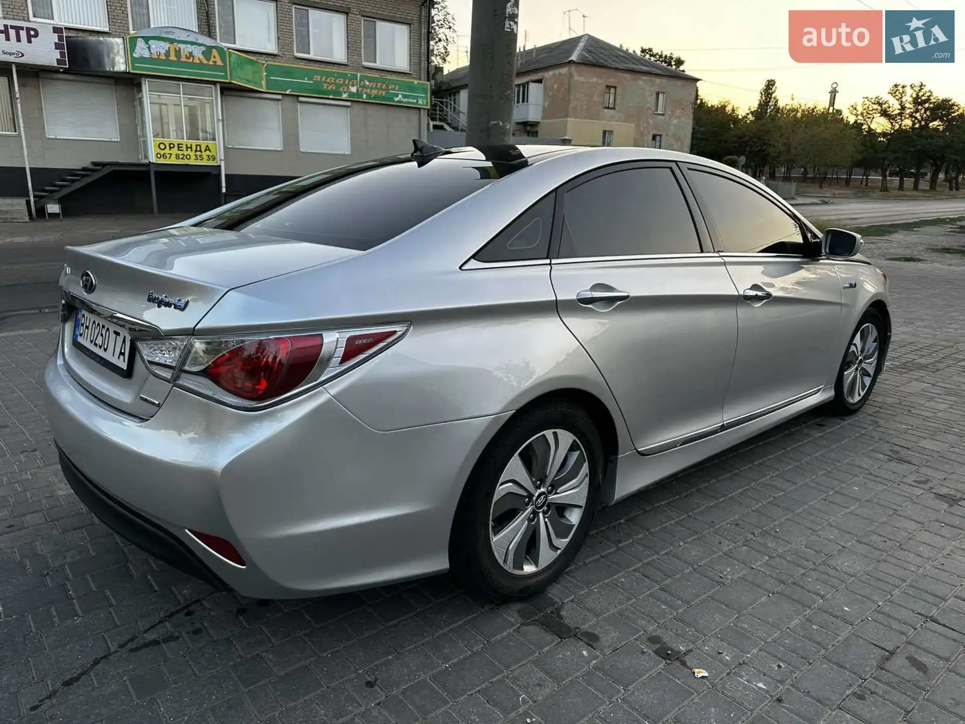 2014 Hyundai Sonata - мініатюра 2