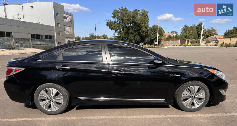 Седан Hyundai Sonata 2013 в Кривом Роге