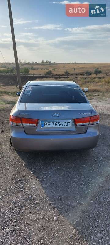 Седан Hyundai Sonata 2006 в Николаеве