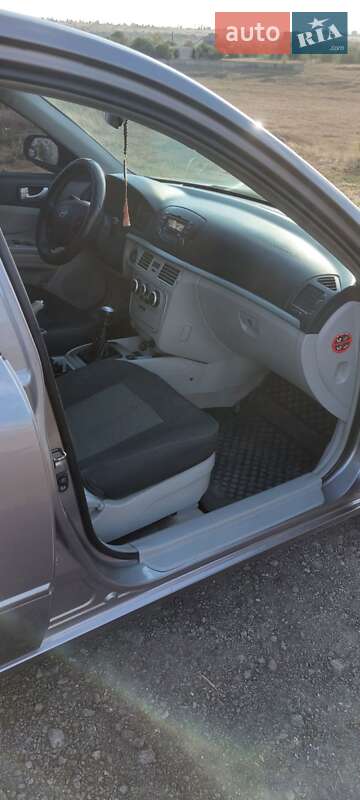 Седан Hyundai Sonata 2006 в Николаеве