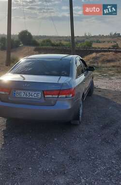 Седан Hyundai Sonata 2006 в Николаеве