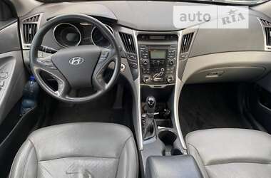 Седан Hyundai Sonata 2011 в 