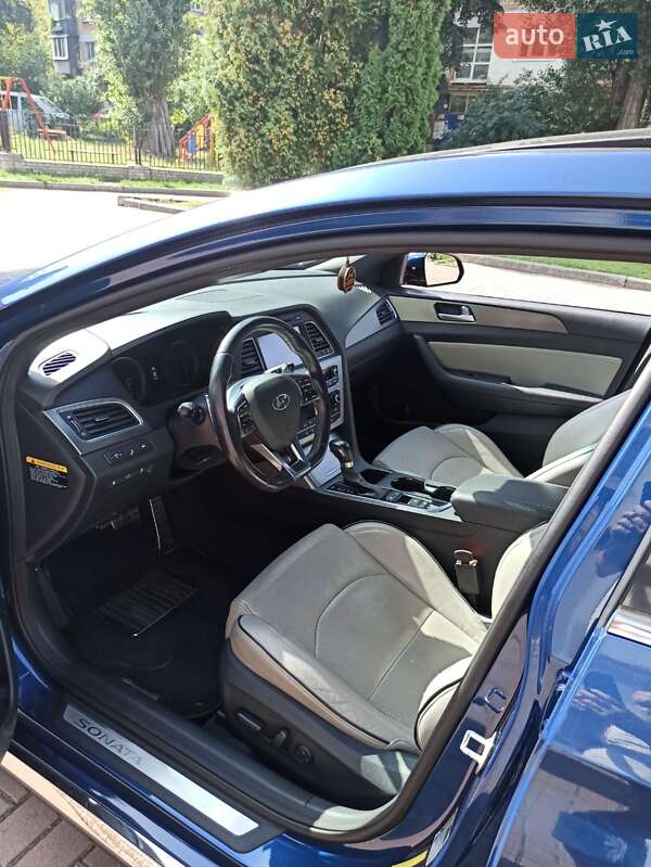 Седан Hyundai Sonata 2015 в Киеве