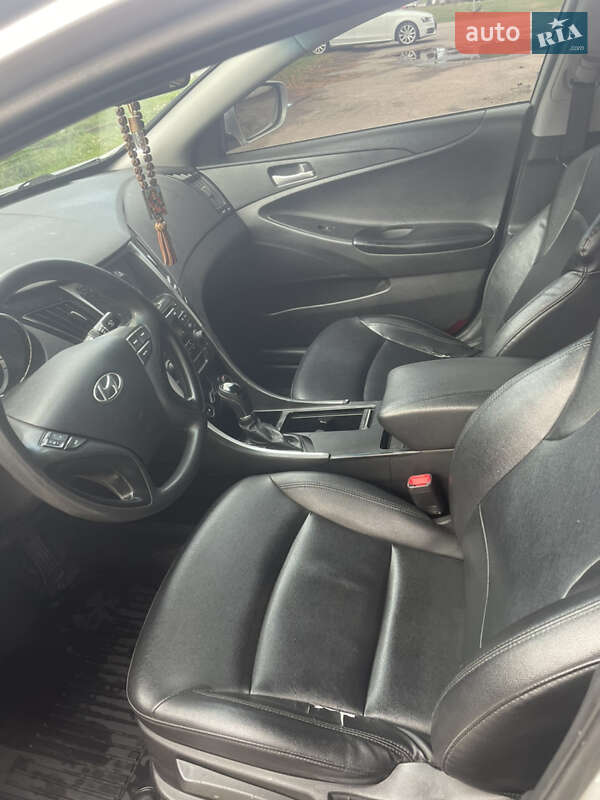Седан Hyundai Sonata 2012 в Киеве