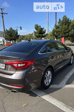 Седан Hyundai Sonata 2015 в 