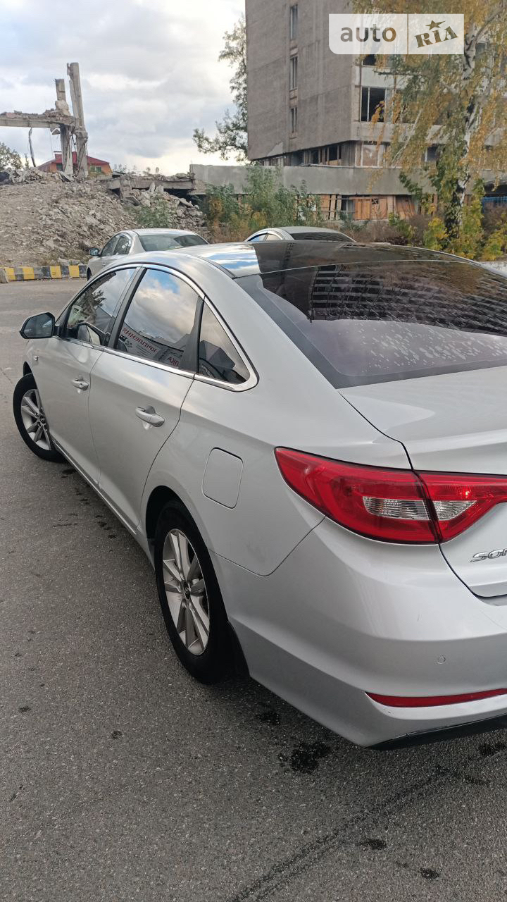 2015 Hyundai Sonata - мініатюра 22