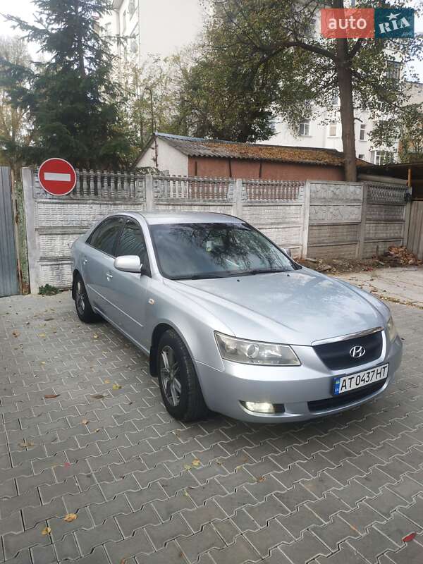Седан Hyundai Sonata 2006 в Івано-Франківську
