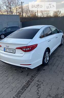 Седан Hyundai Sonata 2016 в Кривом Роге