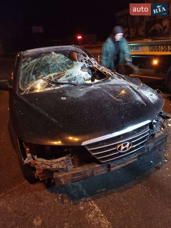 Седан Hyundai Sonata 2009 в Києві