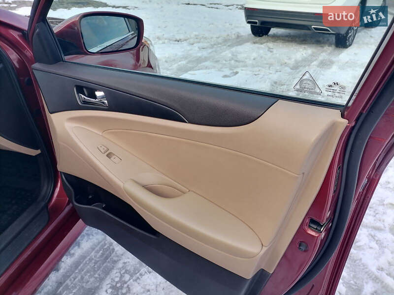 Седан Hyundai Sonata 2013 в Рівному