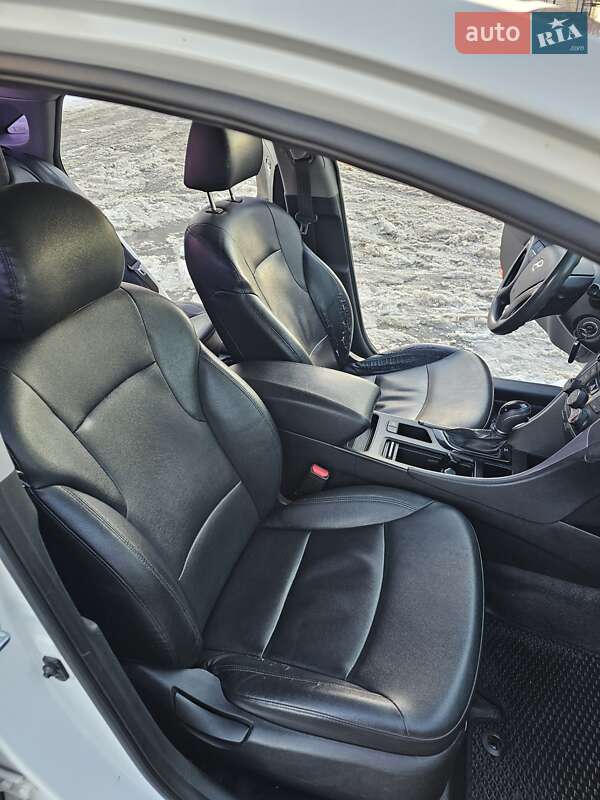 Седан Hyundai Sonata 2012 в Киеве