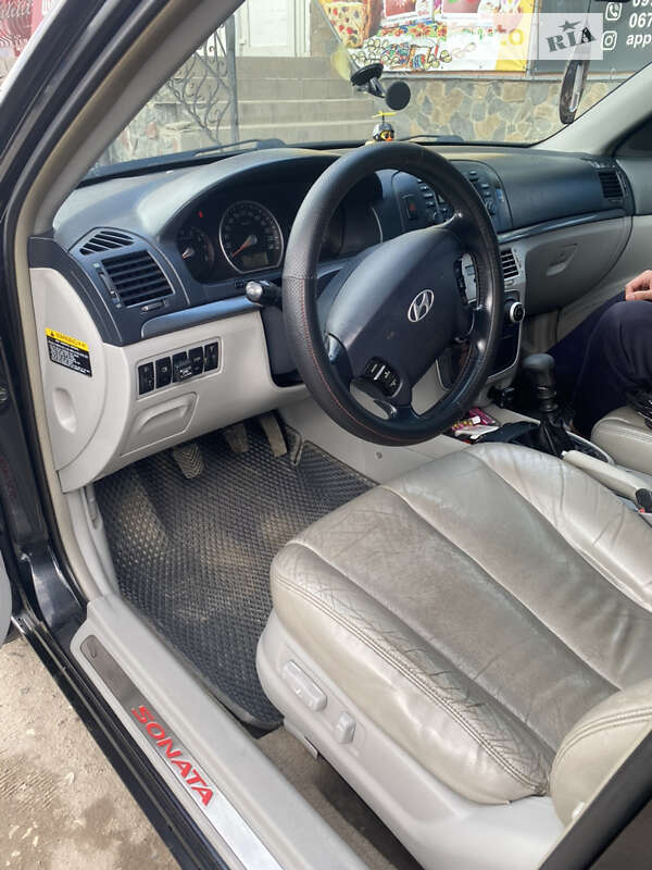 Седан Hyundai Sonata 2006 в Кременці