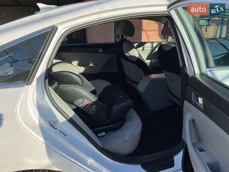 Седан Hyundai Sonata 2014 в Ізмаїлі