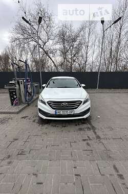Седан Hyundai Sonata 2014 в Павлограде