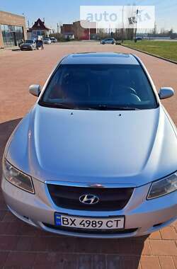 Седан Hyundai Sonata 2006 в Нетешине