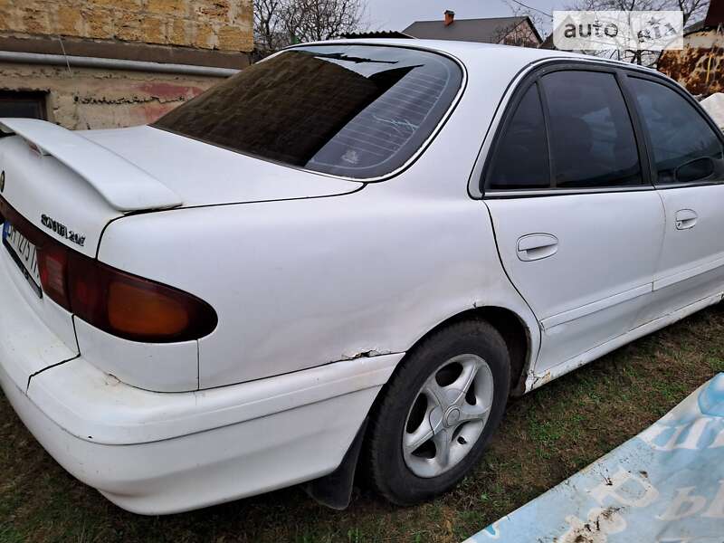 Седан Hyundai Sonata 1994 в Одессе