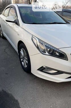 Седан Hyundai Sonata 2016 в Киеве