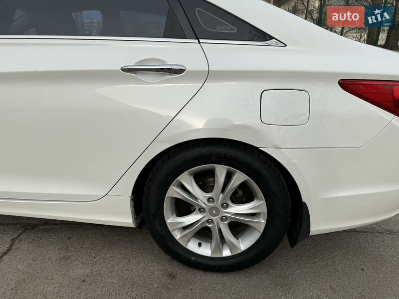 Седан Hyundai Sonata 2010 в Киеве