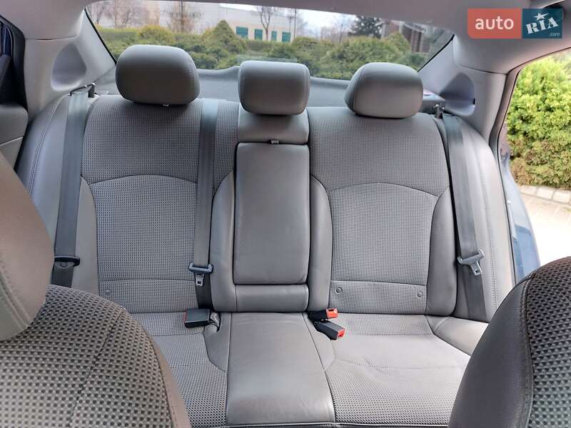 Седан Hyundai Sonata 2012 в Києві