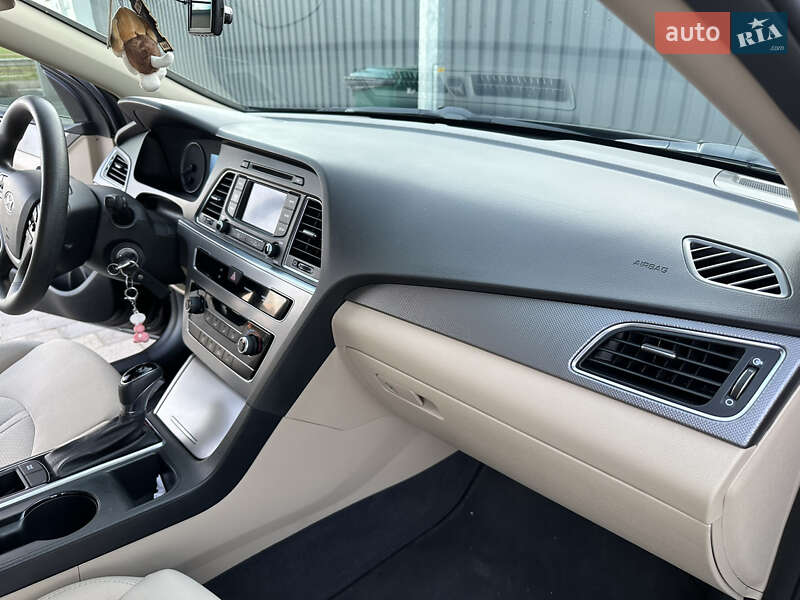 Седан Hyundai Sonata 2015 в Полтаве