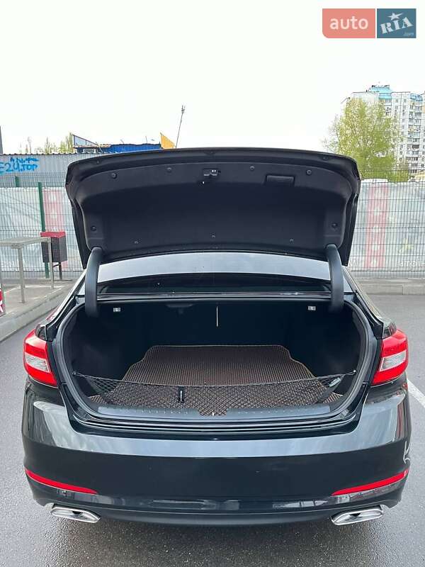 Седан Hyundai Sonata 2014 в Хмільнику