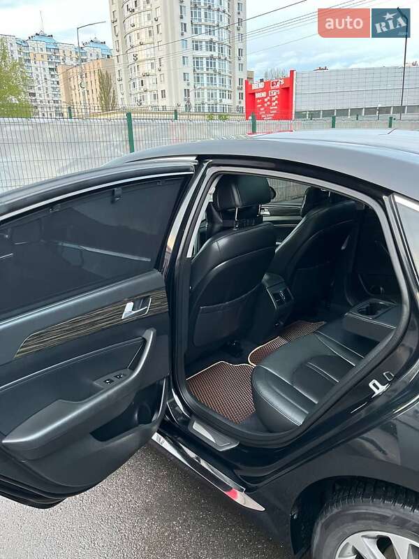 Седан Hyundai Sonata 2014 в Хмільнику