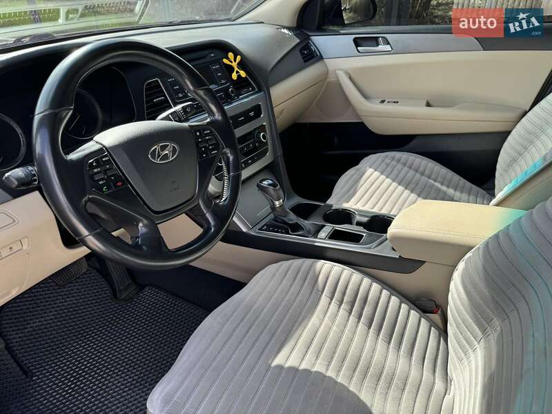 Седан Hyundai Sonata 2015 в Лубнах