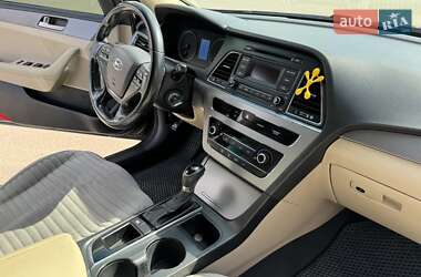 Седан Hyundai Sonata 2015 в Лубнах