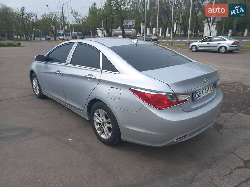 Седан Hyundai Sonata 2012 в Николаеве