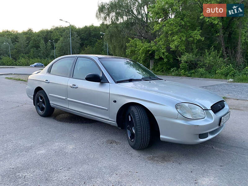 Седан Hyundai Sonata 2001 в Днепре