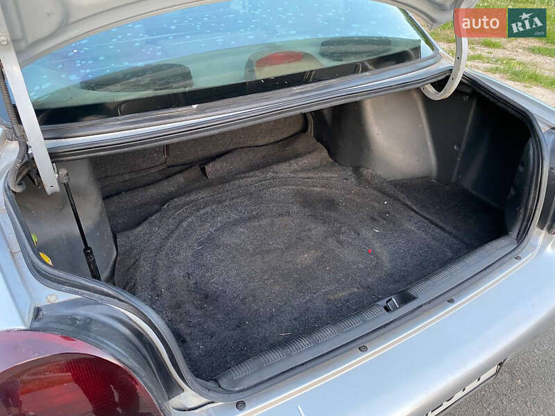 Седан Hyundai Sonata 2001 в Днепре
