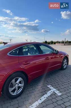 Седан Hyundai Sonata 2020 в Полонному