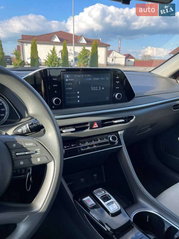 Седан Hyundai Sonata 2020 в Полонному