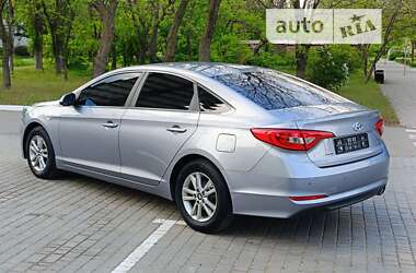 Седан Hyundai Sonata 2015 в Одессе